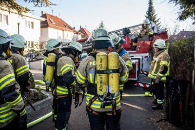 Fellbach: Dachstuhlbrand nach Abdichtungsarbeiten am Dach